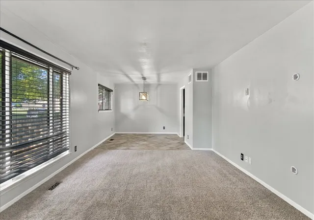 Photo 3 of Single family home for sale at 5811 E 61st Place, Tulsa, OK 74136 | MLS# 2634537 | Listing updated on 2026-10-22