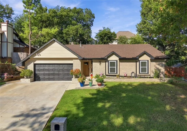 Photo 1 of Single family home for sale at 7610 S Maplewood Ave, Tulsa, OK 74136 | MLS# 2635090 | Listing updated on 2026-10-22