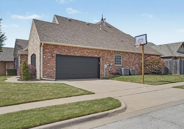 Photo 3 of Single family home for sale at 4651 E 144th Street S, Bixby, OK 74008 | MLS# 2634393 | Listing updated on 2026-10-21