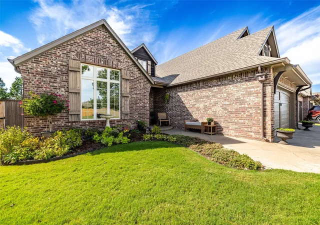 Photo 3 of Single family home for sale at 13334 S 19th Street, Bixby, OK 74008 | MLS# 2635247 | Listing updated on 2026-10-21