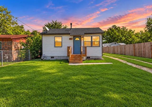 Photo 1 of Single family home for sale at 4517 S Waco Ave, Tulsa, OK 74107 | MLS# 2635203 | Listing updated on 2026-10-22