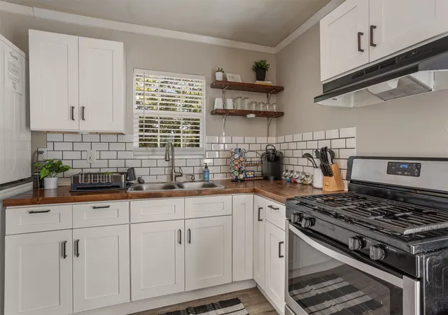 Photo 3 of Single family home for sale at 4517 S Waco Ave, Tulsa, OK 74107 | MLS# 2635203 | Listing updated on 2026-10-22