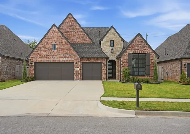 Photo 2 of Single family home for sale at 12668 S Irvington Ave, Bixby, OK 74008 | MLS# 2635082 | Listing updated on 2026-10-20