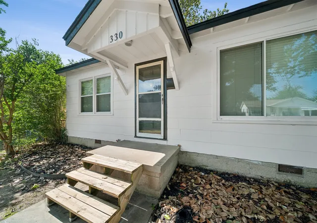 Photo 2 of Single family home for sale at 330 E 46th Street, Tulsa, OK 74105 | MLS# 2635241 | Listing updated on 2026-10-22