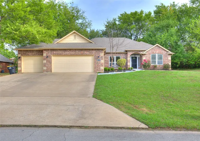 Single family home for sale at 26327 E 112th Court S, Coweta, OK 74429 | MLS# 2635510 | Listing updated on 2026-10-22