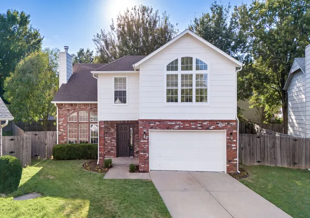 Photo 1 of Single family home for sale at 9226 S Fulton Ave, Tulsa, OK 74137 | MLS# 2635096 | Listing updated on 2026-10-21