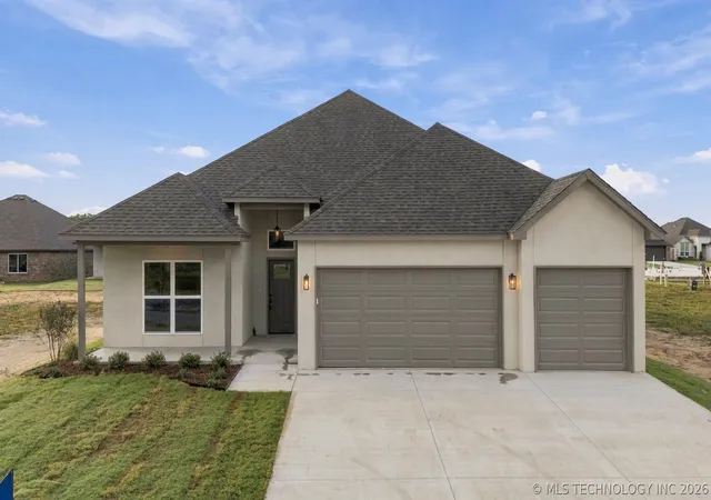 Photo 1 of Single family home for sale at 10400 E 135th Place S, Bixby, OK 74008 | MLS# 2635700 | Listing updated on 2026-10-21