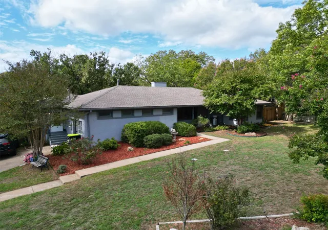 Photo 1 of Single family home for sale at 1515 S Broadway Blvd, Ada, OK 74820 | MLS# 2636072 | Listing updated on 2026-10-20