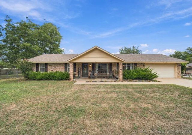 Single family home for sale at 30439 E 143rd Street S, Coweta, OK 74429 | MLS# 2636058