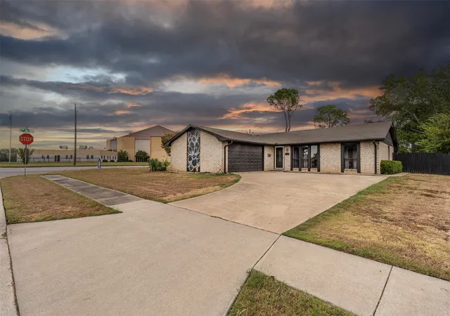 Photo 1 of Single family home for sale at 1114 Osage St, Ardmore, OK 73401 | MLS# 2636299 | Listing updated on 2026-10-20