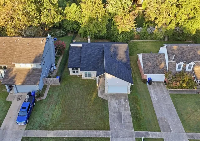 Photo 3 of Sale Pending at 2612 S Chestnut Ave, Broken Arrow, OK 74012 | MLS# 2636387 | Listing updated on 2026-10-22