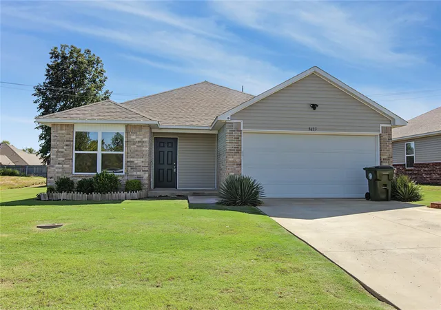 Photo 1 of Single family home for sale at 3633 E Augusta Ave, Muskogee, OK 74403 | MLS# 2636461 | Listing updated on 2026-10-22