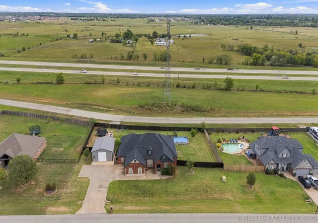 Photo 3 of Single family home for sale at 12777 N 44th Avenue E, Skiatook, OK 74070 | MLS# 2636477 | Listing updated on 2026-10-21