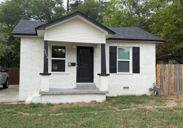 Photo 1 of Single family home for sale at 4203 E 2nd Place, Tulsa, OK 74112 | MLS# 2636775 | Listing updated on 2026-10-21