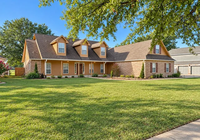 Photo 3 of Single family home for sale at 12510 E 79th Street N, Owasso, OK 74055 | MLS# 2628677 | Listing updated on 2026-10-20