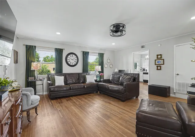 Photo 4 of Single family home for sale at 5743 E 31st Street, Tulsa, OK 74135 | MLS# 2636852 | Listing updated on 2026-10-21