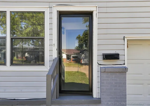 Photo 3 of Sale Pending at 5814 E 18th Street, Tulsa, OK 74112 | MLS# 2637013 | Listing updated on 2026-10-20