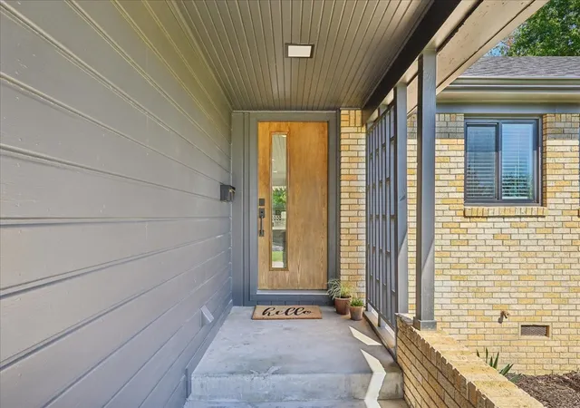 Photo 2 of Sale Pending at 3709 E 40th Street, Tulsa, OK 74135 | MLS# 2637205 | Listing updated on 2026-10-21