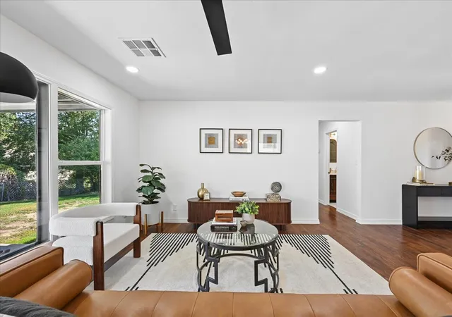 Photo 4 of Sale Pending at 3709 E 40th Street, Tulsa, OK 74135 | MLS# 2637205 | Listing updated on 2026-10-21