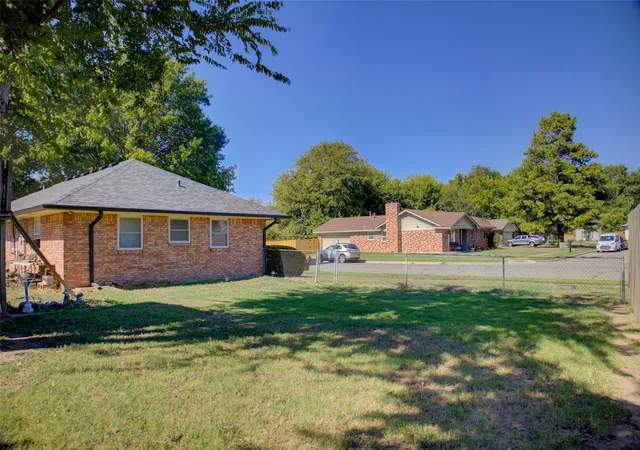 Photo 3 of Sale Pending at 11632 E 34th Street, Tulsa, OK 74146 | MLS# 2637294 | Listing updated on 2026-10-21