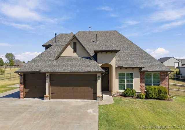 Photo 1 of Sale Pending at 14363 N Sandstone Ave, Skiatook, OK 74070 | MLS# 2637199 | Listing updated on 2026-10-21
