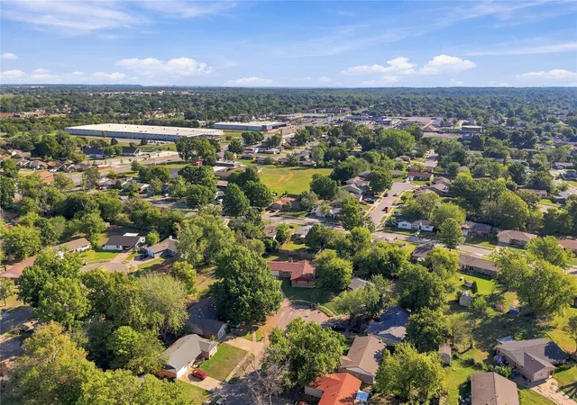 Photo 3 of Single family home for sale at 12135 E 32nd Place, Tulsa, OK 74146 | MLS# 2637365 | Listing updated on 2026-10-21