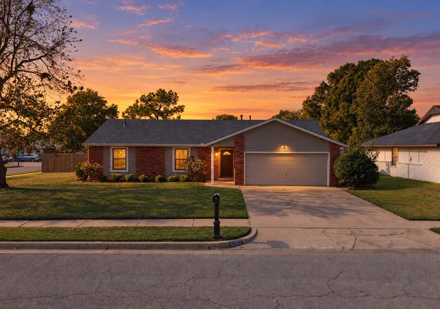 Photo 1 of Sale Pending at 8202 N 124th Eastavenue, Owasso, OK 74055 | MLS# 2637216 | Listing updated on 2026-10-21