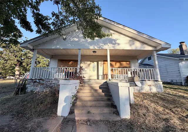 Single family home for sale at 511 N Lincoln Ave, Sand Springs, OK 74063 | MLS# 2637422