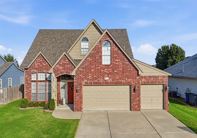 Photo 1 of Sale Pending at 4831 S 187th Eastavenue, Tulsa, OK 74134 | MLS# 2637381 | Listing updated on 2026-10-21