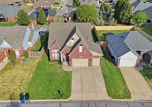 Photo 2 of Sale Pending at 4831 S 187th Eastavenue, Tulsa, OK 74134 | MLS# 2637381 | Listing updated on 2026-10-21