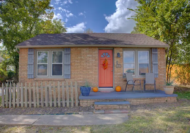 Photo 3 of Sale Pending at 8930 S Union Ave, Tulsa, OK 74132 | MLS# 2637516 | Listing updated on 2026-10-21