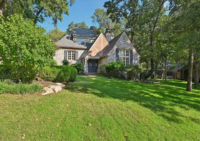 Photo 2 of Sale Pending at 11234 S 67th Eastcourt, Bixby, OK 74008 | MLS# 2637546 | Listing updated on 2026-10-20