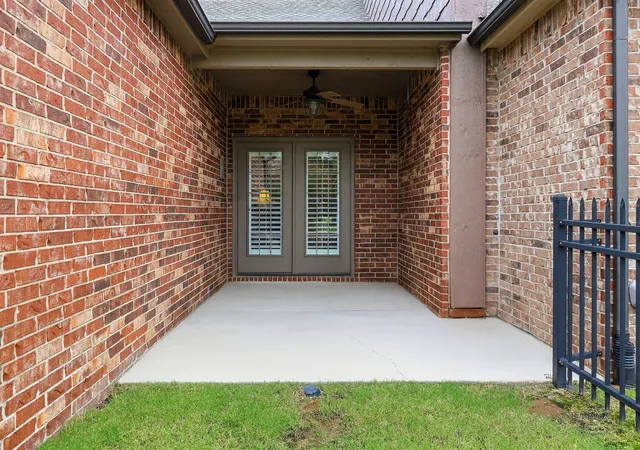 Photo 3 of Single family home for sale at 8234 S 112th Eastavenue, Tulsa, OK 74133 | MLS# 2637552 | Listing updated on 2026-10-21