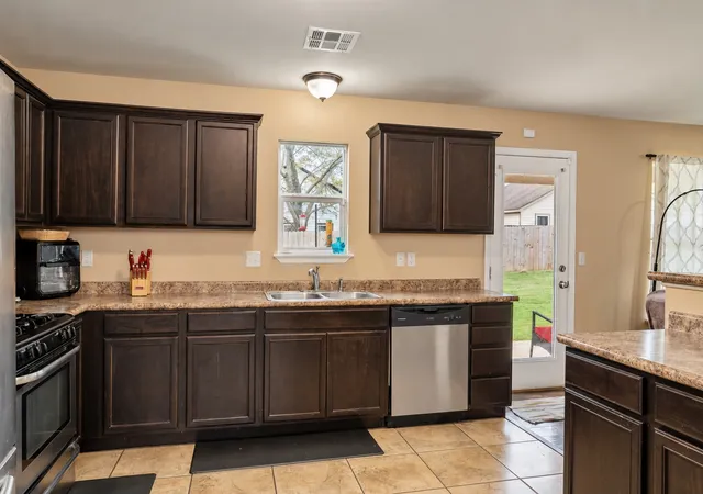 Single family home for sale at 26854 E 123rd Street S, Coweta, OK 74429 | MLS# 2637597 | Listing updated on 2026-10-22