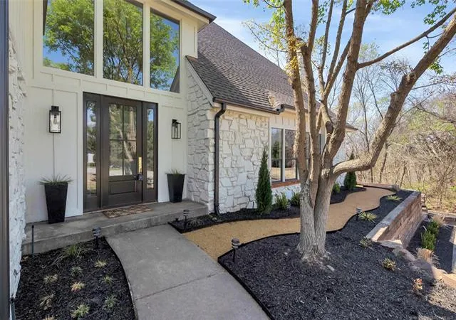 Photo 3 of Single family home for sale at 11016 S Jamestown Ave, Tulsa, OK 74137 | MLS# 2623441 | Listing updated on 2026-10-20