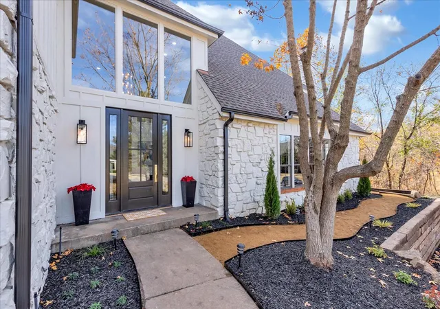 Photo 4 of Single family home for sale at 11016 S Jamestown Ave, Tulsa, OK 74137 | MLS# 2623441 | Listing updated on 2026-10-20