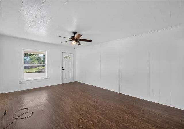 Photo 3 of Sale Pending at 116 S Elliott St, Pryor, OK 74361 | MLS# 2637808 | Listing updated on 2026-10-21