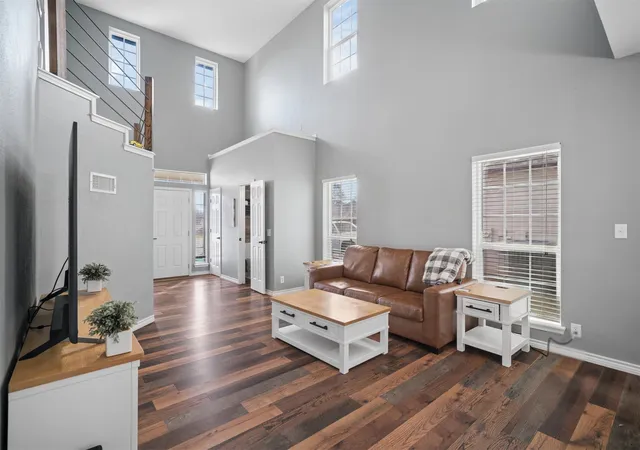 Photo 3 of Single family home for sale at 3304 N 1st Street, Broken Arrow, OK 74012 | MLS# 2637451 | Listing updated on 2026-10-22