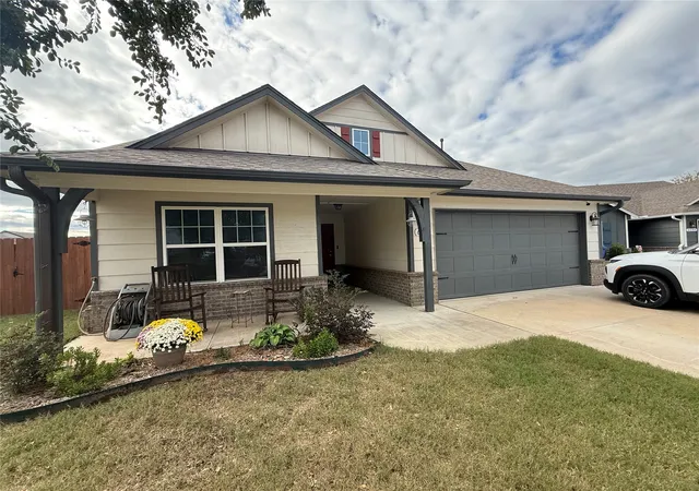 Single family home for sale at 6602 S 20th Place, Broken Arrow, OK 74011 | MLS# 2638039