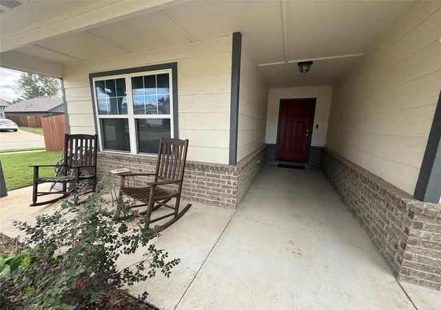Photo 3 of Single family home for sale at 6602 S 20th Place, Broken Arrow, OK 74011 | MLS# 2638039 | Listing updated on 2026-10-22