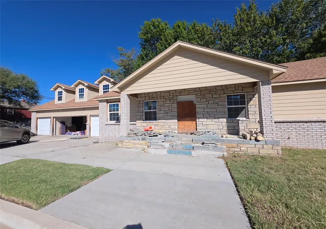 Photo 1 of Single family home for sale at 317 E Pine Pl, Tulsa, OK 74106 | MLS# 2637956 | Listing updated on 2026-10-21