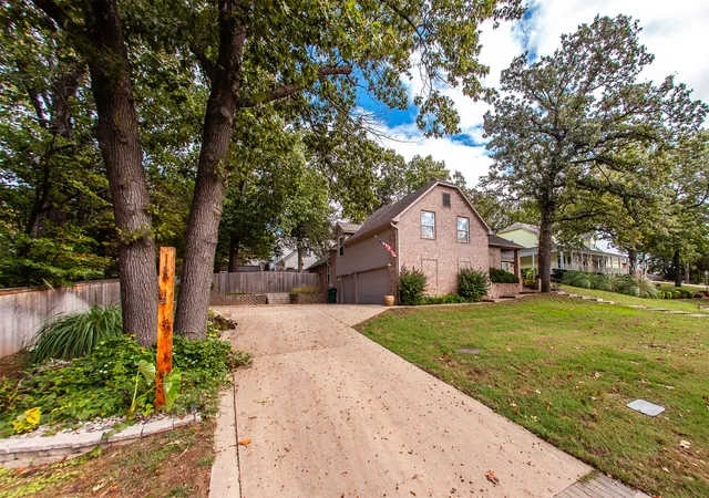 Photo 3 of Single family home for sale at 1101 Renaissance Dr, Sand Springs, OK 74063 | MLS# 2637938 | Listing updated on 2026-10-21