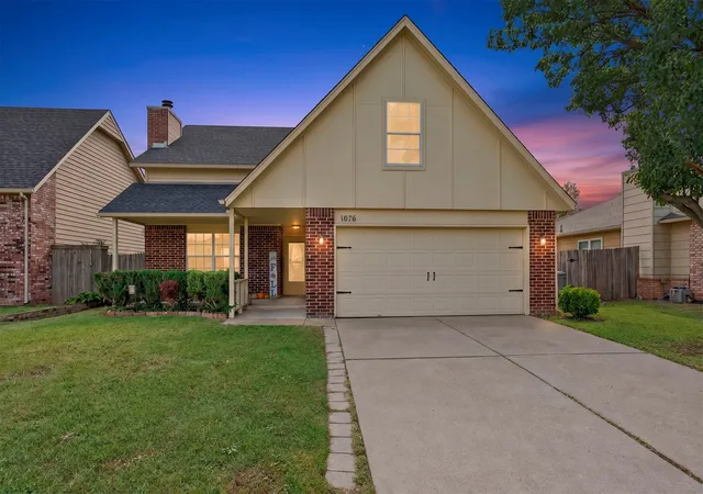Single family home for sale at 1076 E 132nd Place, Glenpool, OK 74033 | MLS# 2637853