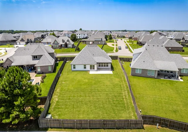 Photo 3 of Single family home for sale at 421 E 127th Place S, Jenks, OK 74037 | MLS# 2638130 | Listing updated on 2026-10-21
