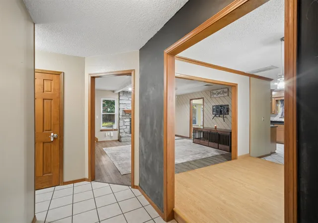 Photo 3 of Single family home for sale at 2613 W Toledo St, Broken Arrow, OK 74012 | MLS# 2637977 | Listing updated on 2026-10-21