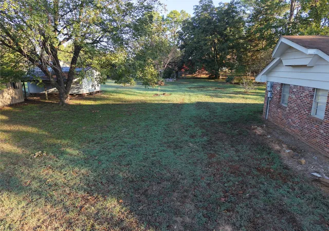 Photo 2 of Single family home for sale at 605 Del Norte, Wister, OK 74966 | MLS# 2638169 | Listing updated on 2026-10-21