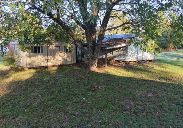 Photo 3 of Single family home for sale at 605 Del Norte, Wister, OK 74966 | MLS# 2638169 | Listing updated on 2026-10-21