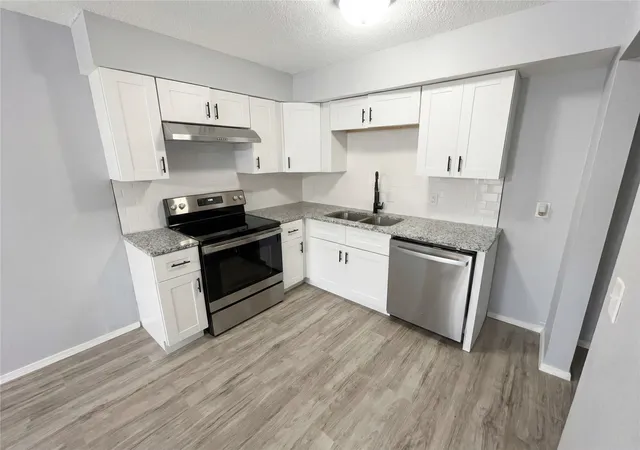 Photo 2 of Condo for sale at 6020 Nw Expressway #6020, Oklahoma City, OK 73132 | MLS# 2637430 | Listing updated on 2026-10-21