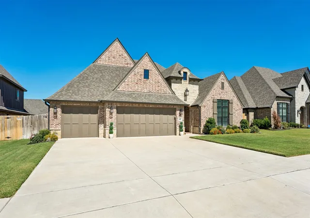 Photo 2 of Single family home for sale at 14707 E 77th Street, Owasso, OK 74055 | MLS# 2638191 | Listing updated on 2026-10-21