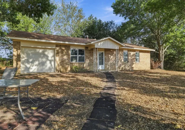 Photo 1 of Single family home for sale at 1409 Streetman Rd, Mead, OK 73449 | MLS# 2637762 | Listing updated on 2026-10-21